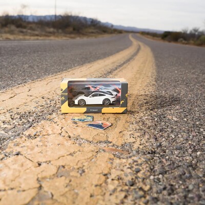 Porsche 911 Carrera S (992) - Ltd.