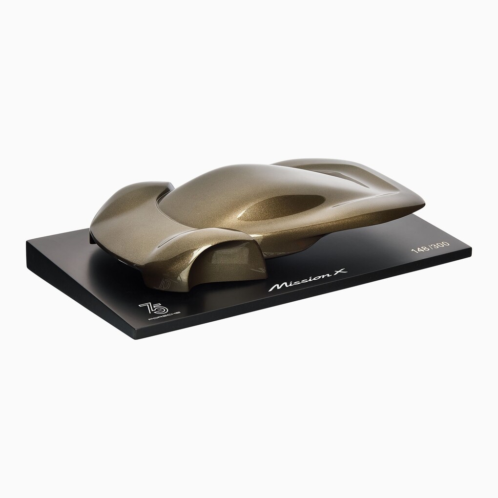 Skulptur – 75Y – Mission X Hypercar – Ltd.