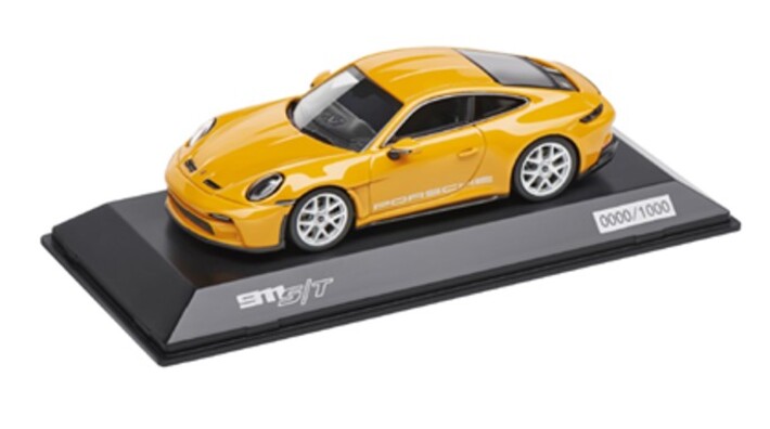 Porsche Modellauto 911 S/T 992 1:43