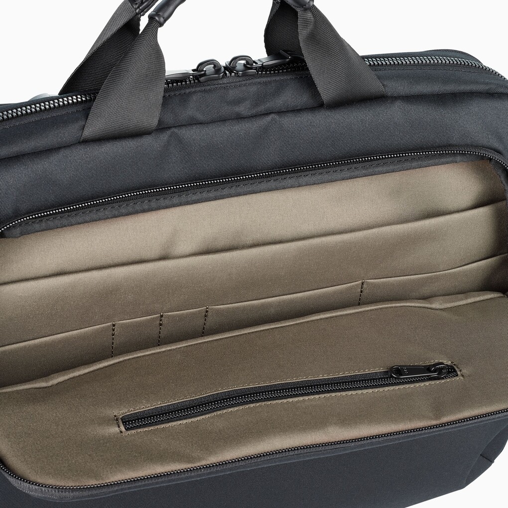 Briefcase – Essential