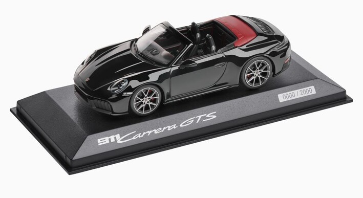 Porsche Modellauto 911 GTS Cabriolet 992.2 1:43