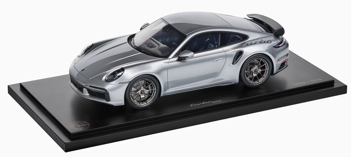 Porsche Modellauto  911 50Y Turbo in 1:18