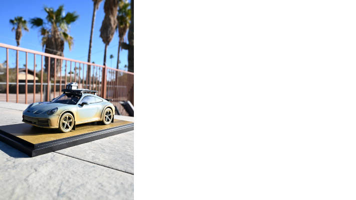 Porsche Modellauto 911 Dakar 1:18 in Shadegreen