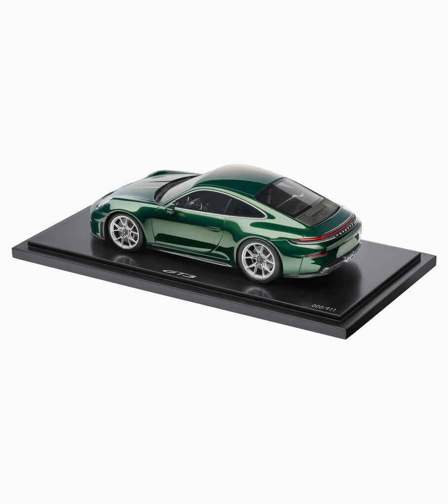 Porsche Modellauto 911 GT3 mit Touring-Paket (992.2)