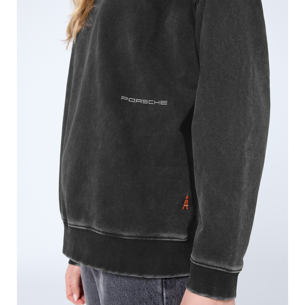 Sweater AHEAD