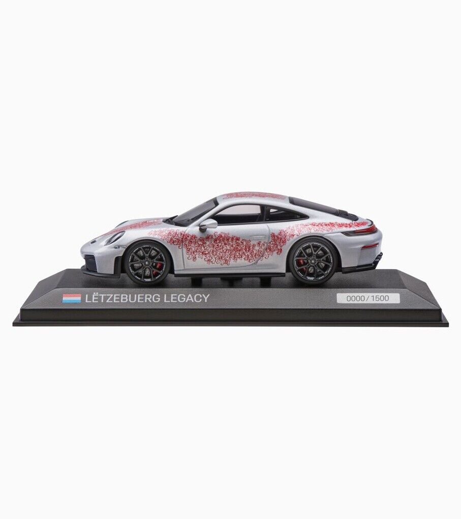 Porsche Modellauto 911 GT3 Touring [992.2] in 1:43