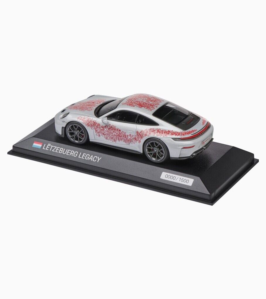 Porsche Modellauto 911 GT3 Touring [992.2] in 1:43